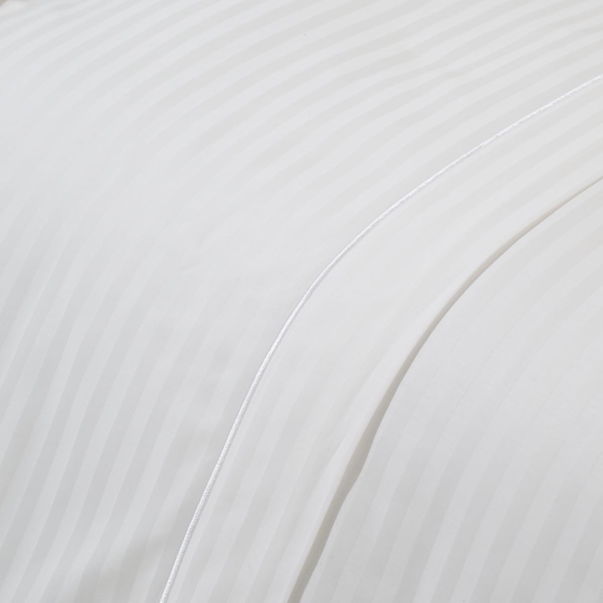 01 10 1665 jg de lencol Hotel desgin maquinetado 002